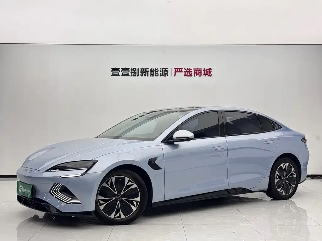 BYD Seal — фото 1