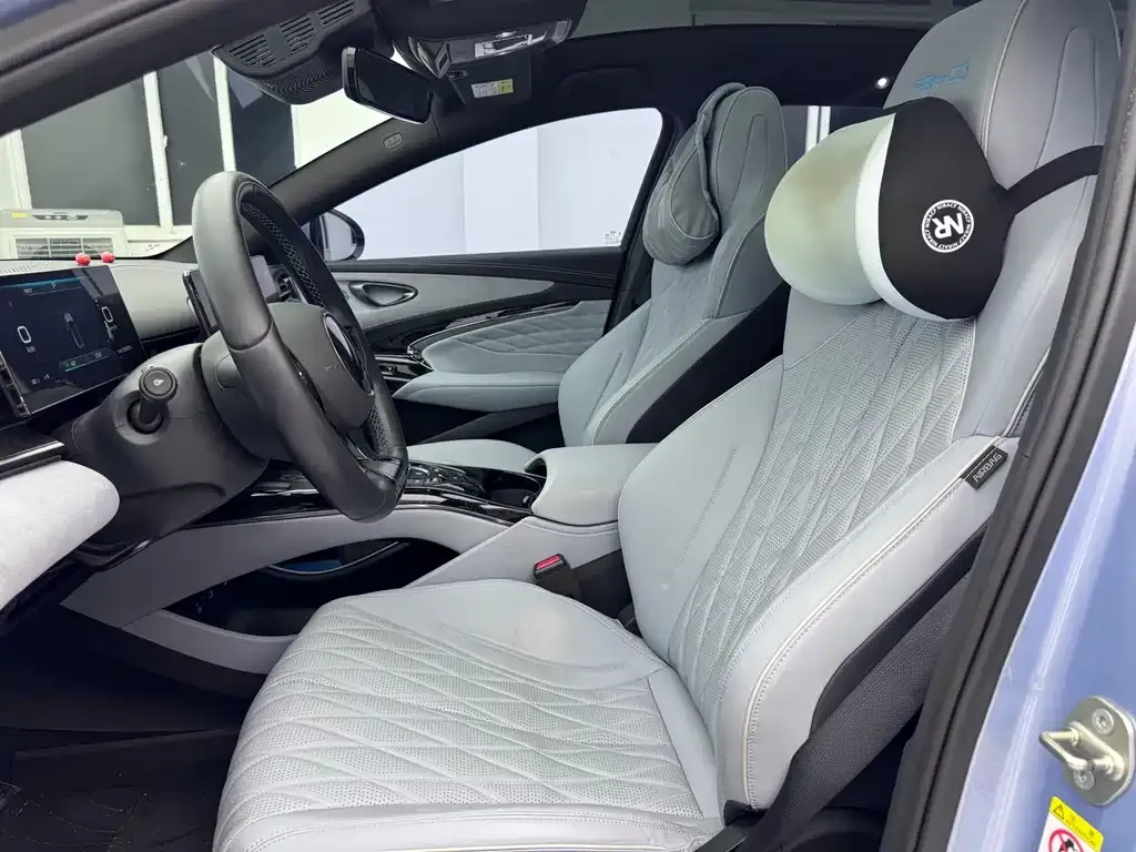 BYD Seal — фото 7