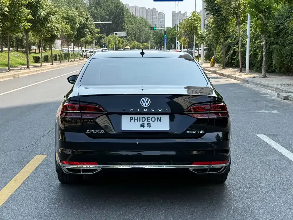 Volkswagen Phideon — фото 3