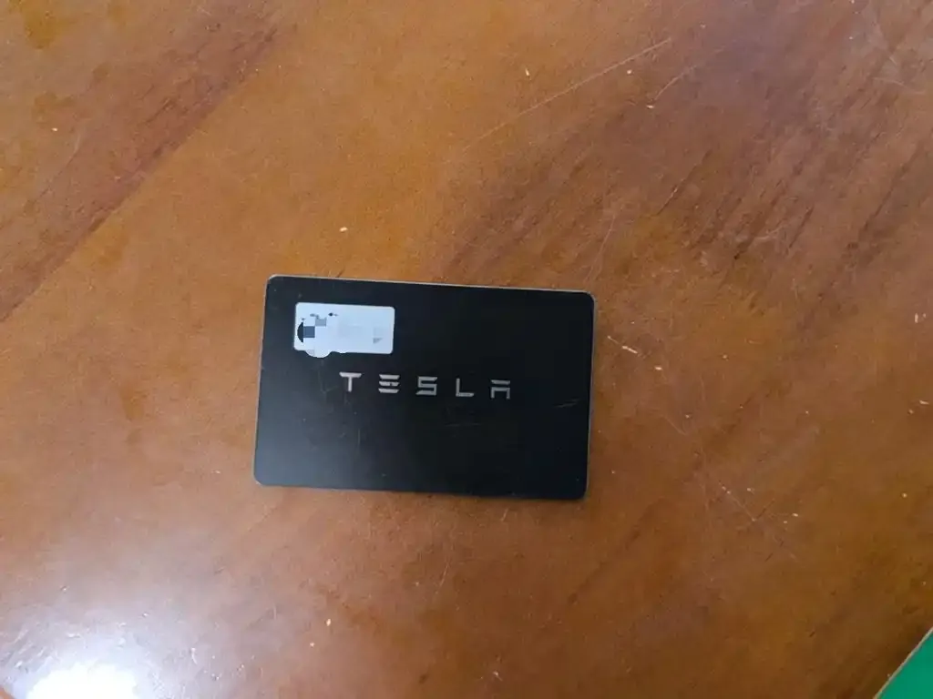 Tesla Model 3 — фото 5