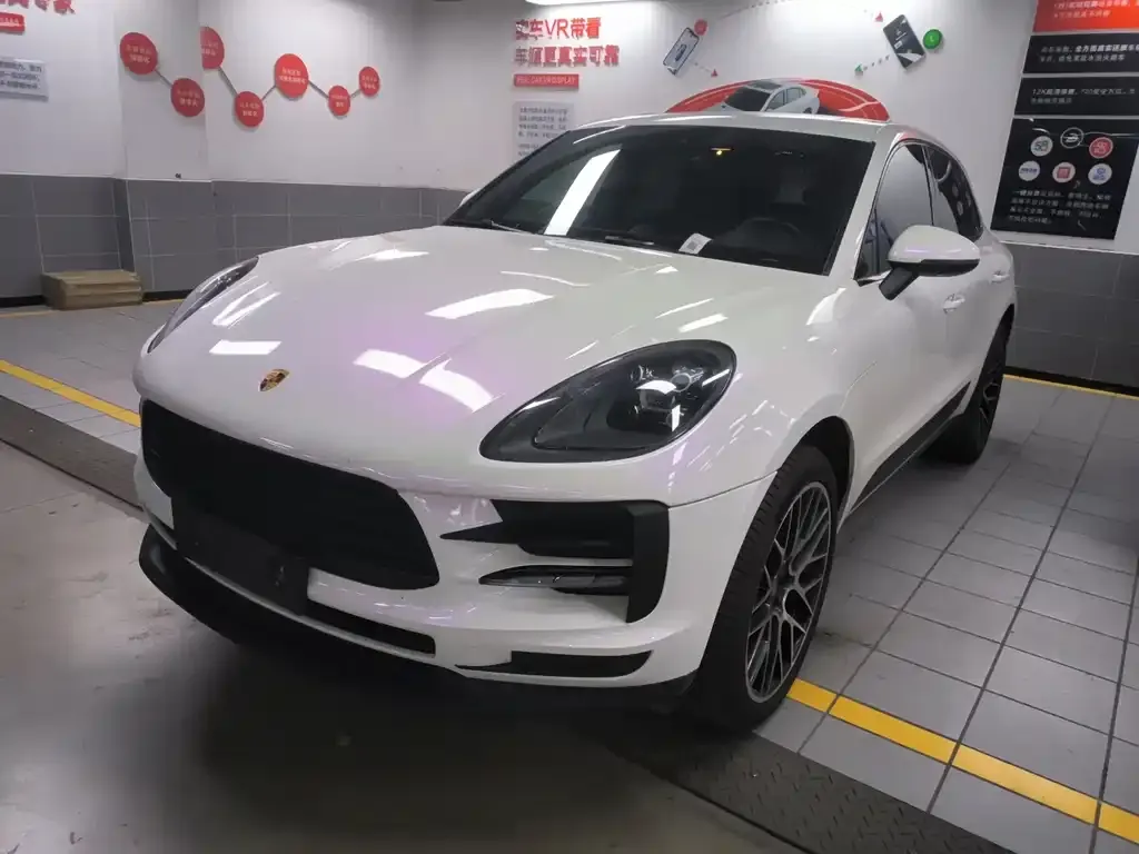 Porsche Macan — фото 1