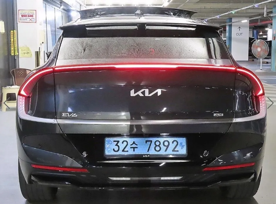 Kia EV6 — фото 6