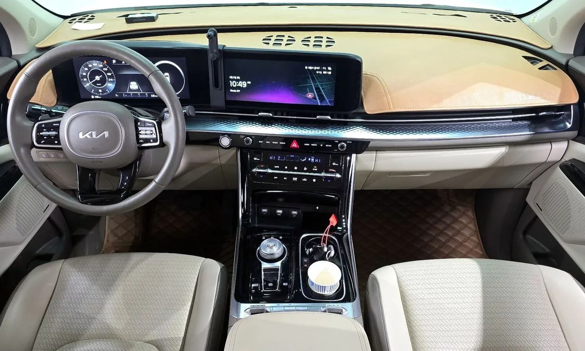 Kia Carnival — фото 10