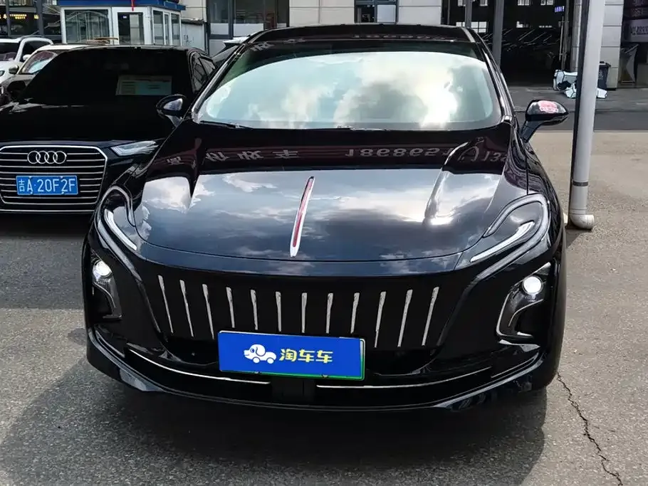 Hongqi E-QM5 — фото 10