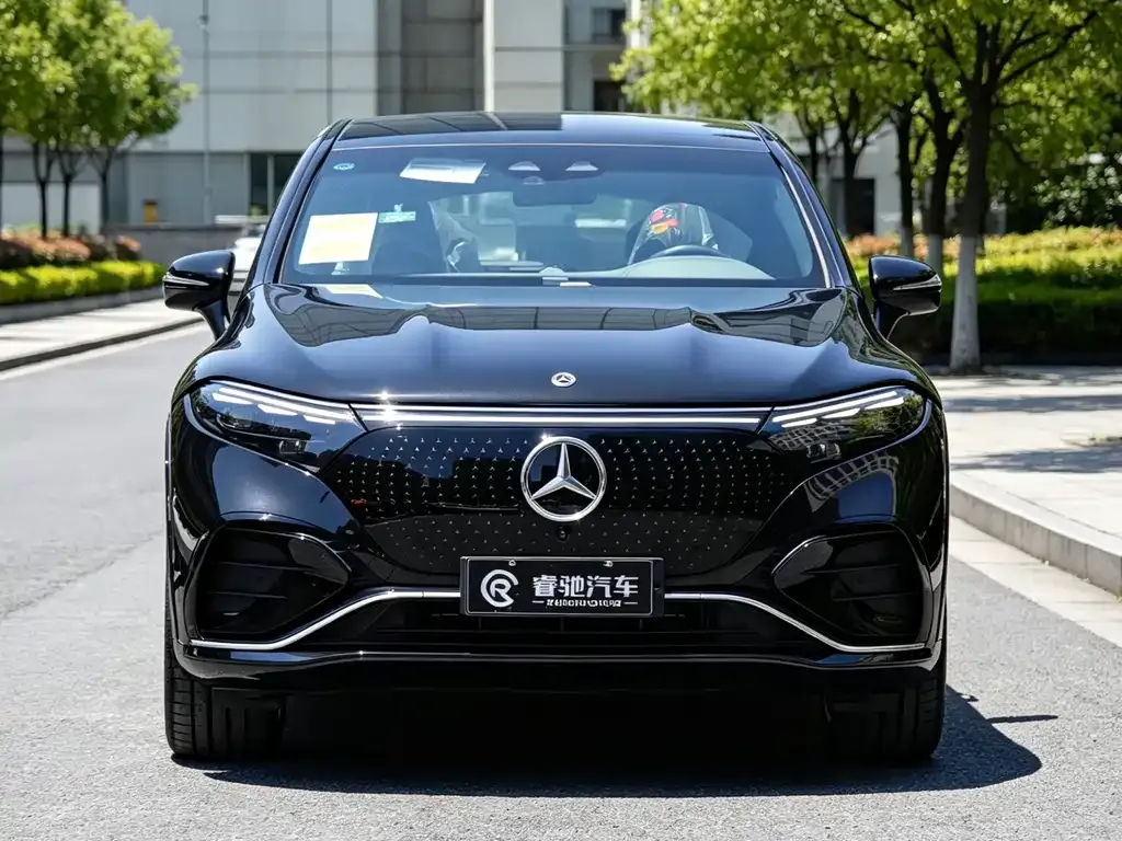 Mercedes-Benz EQS SUV — фото 4