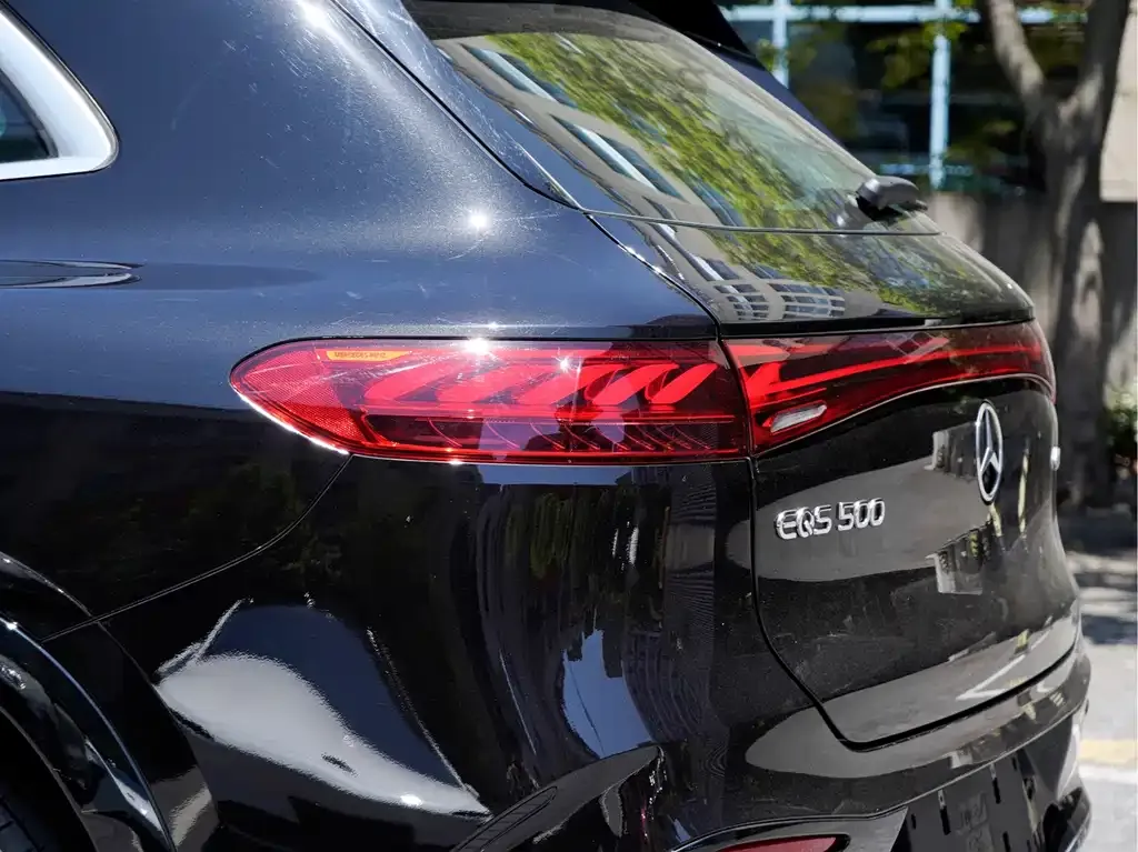 Mercedes-Benz EQS SUV — фото 8