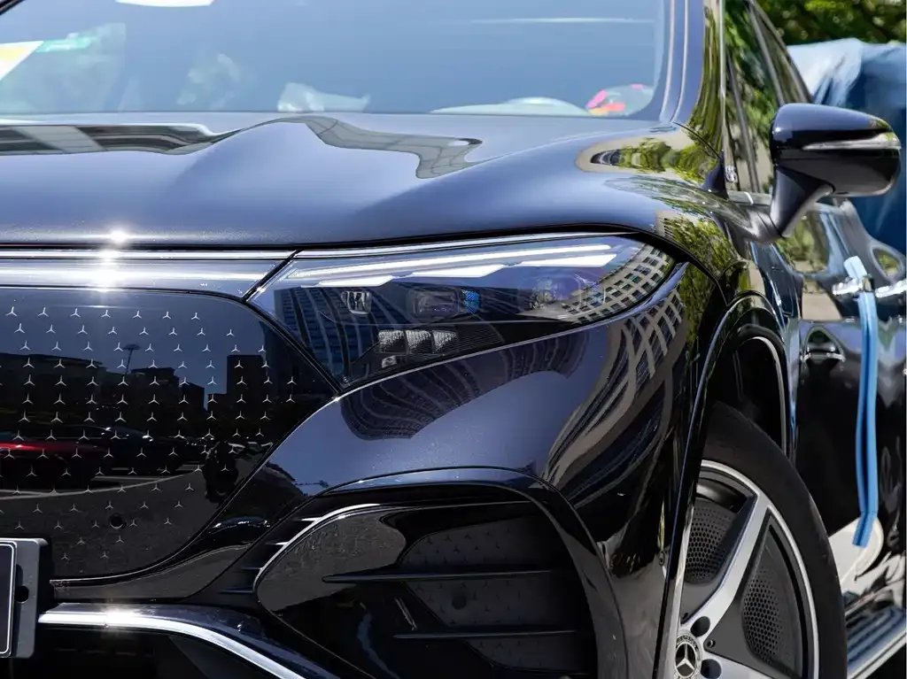 Mercedes-Benz EQS SUV — фото 2