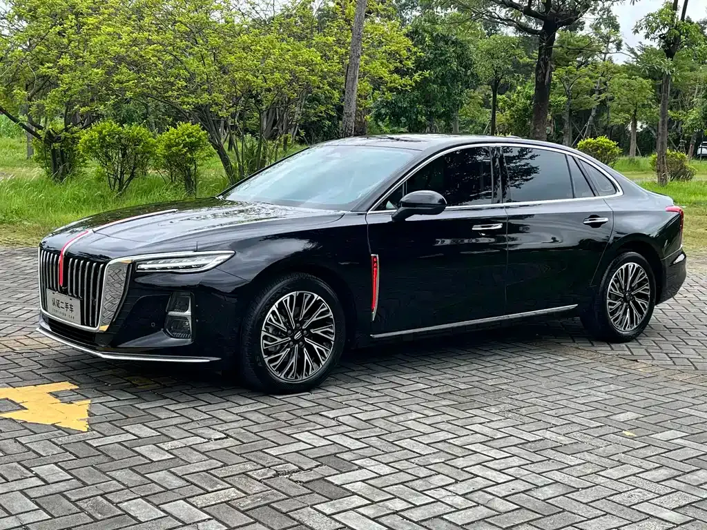 Hongqi H5 — фото 1