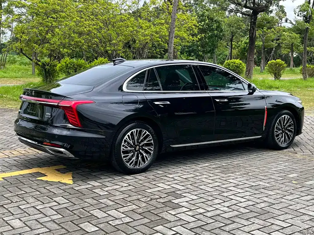 Hongqi H5 — фото 8