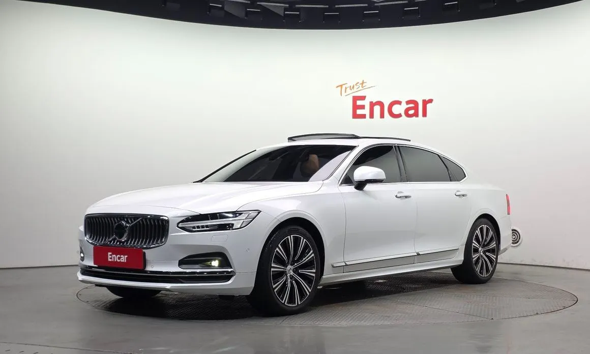 Volvo S90 — фото 1