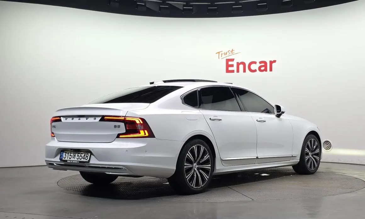 Volvo S90 — фото 4