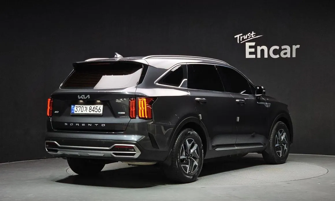 Kia Sorento — фото 4