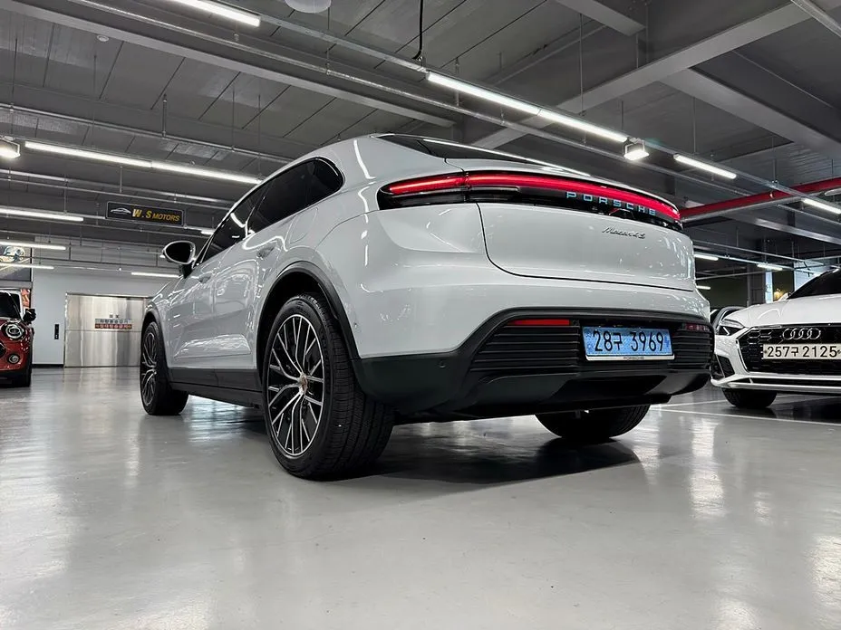 Porsche Macan — фото 10