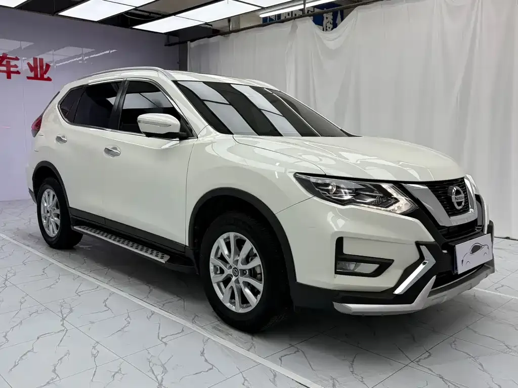Nissan X-Trail — фото 8