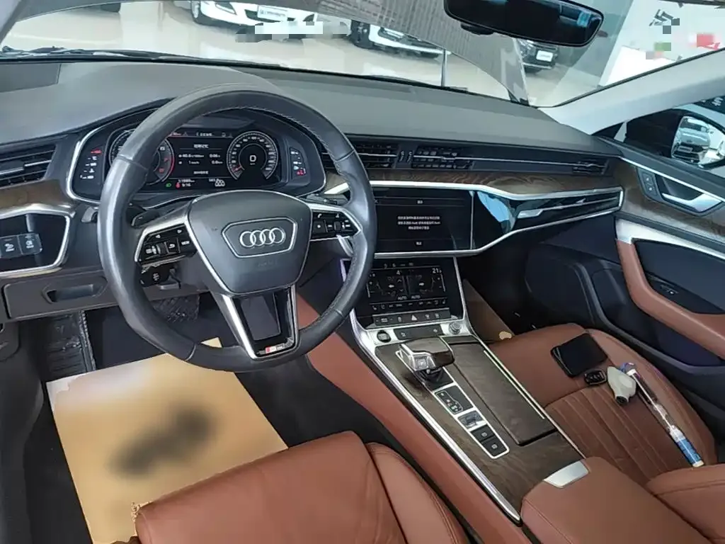 Audi A6L — фото 10