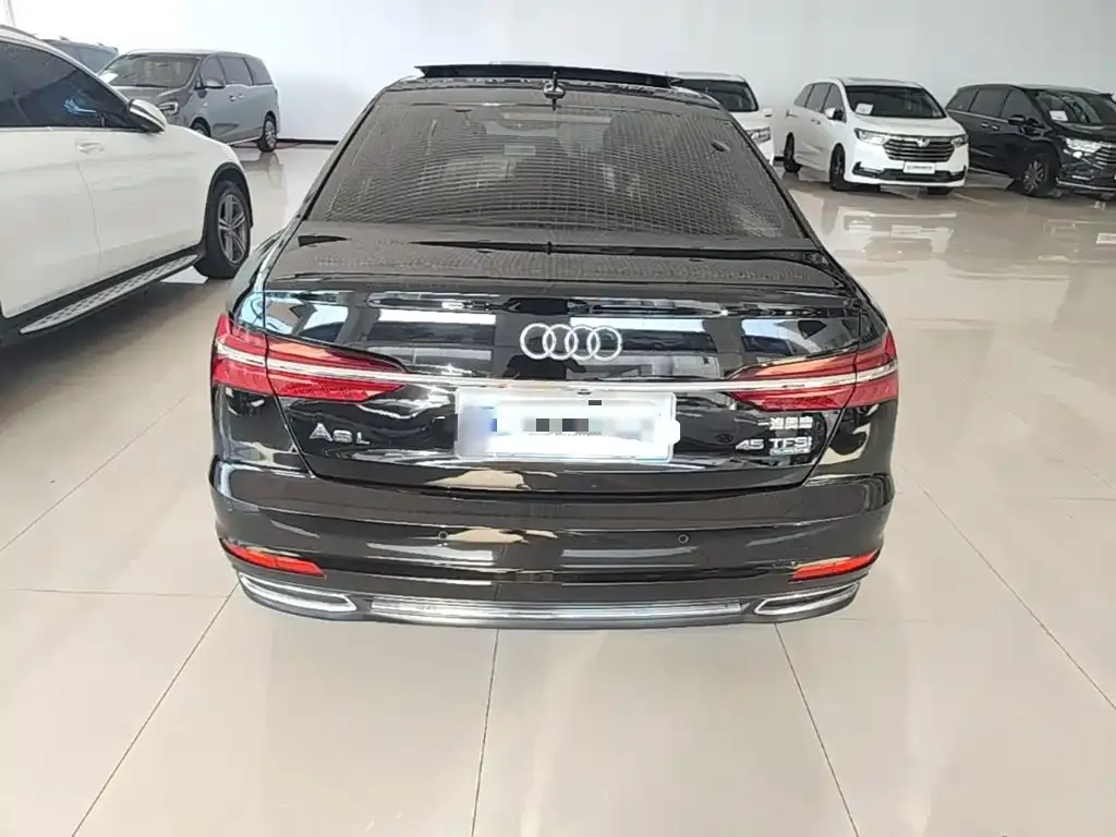 Audi A6L — фото 5