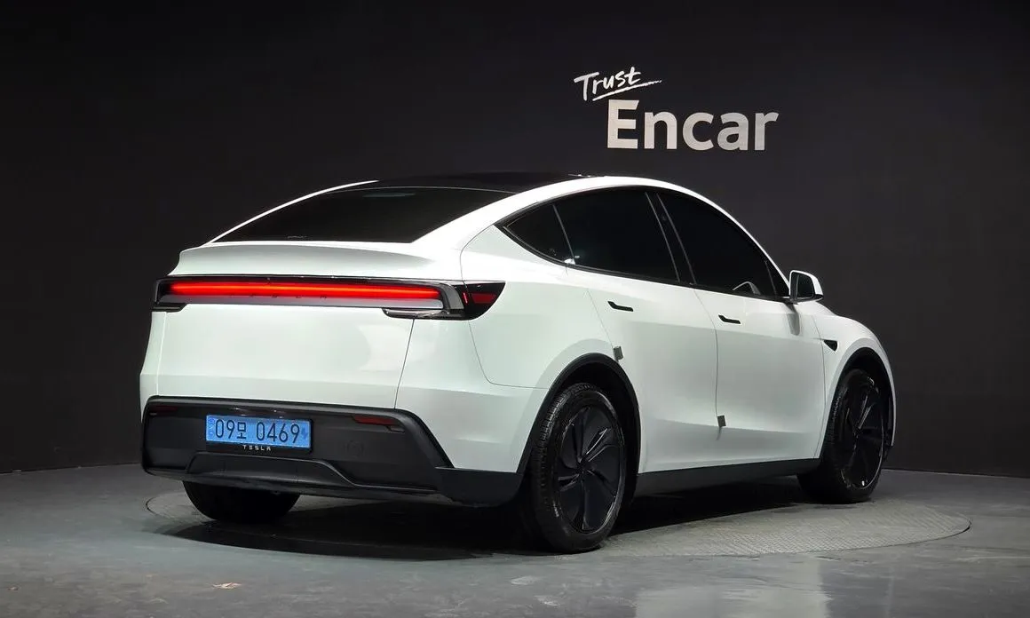 Tesla Model Y — фото 4