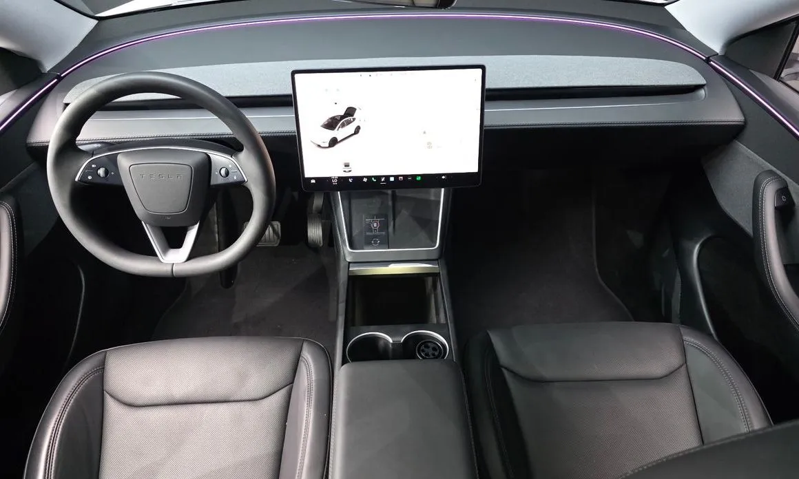 Tesla Model Y — фото 5