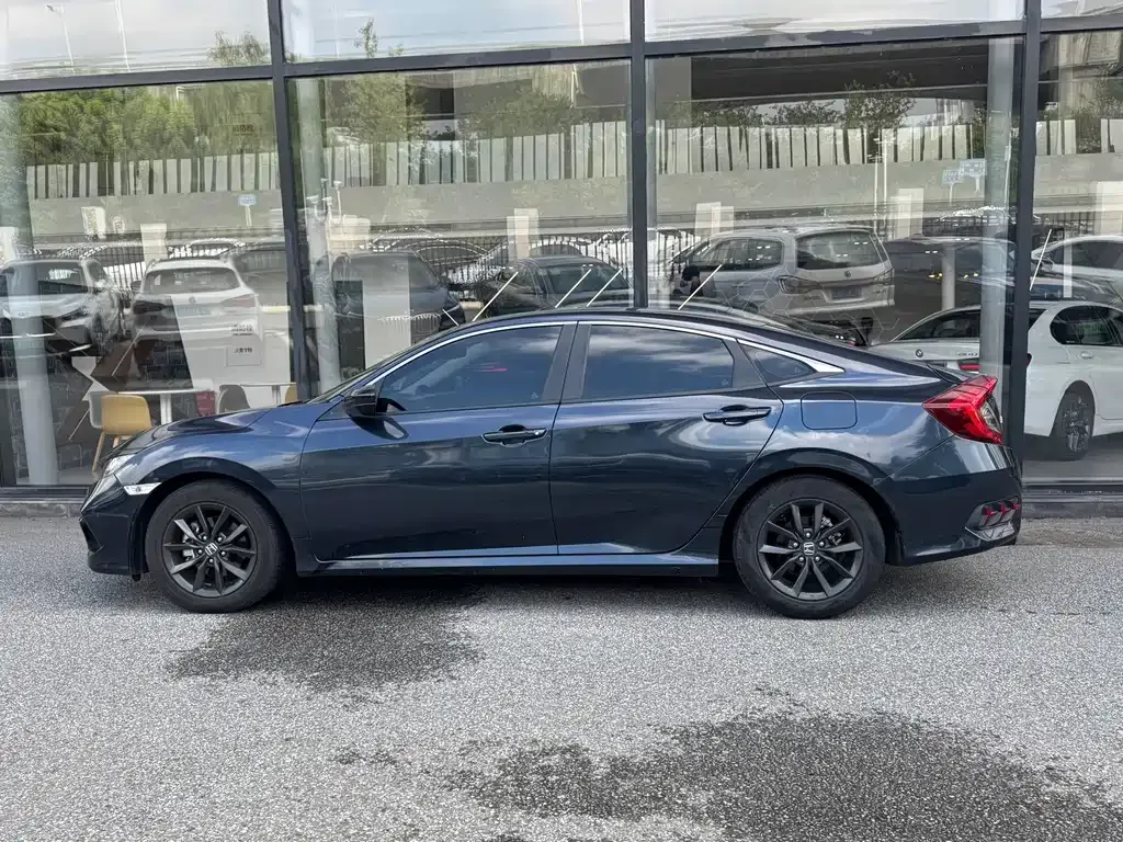 Honda Civic — фото 9