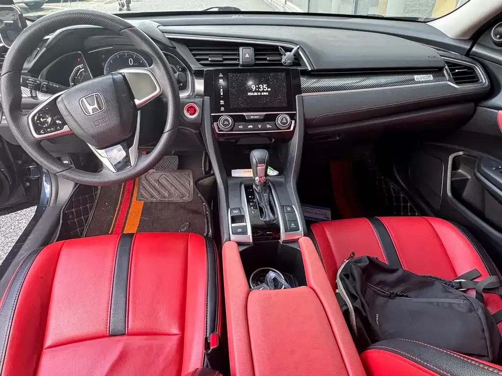 Honda Civic — фото 7