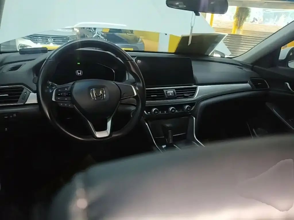 Honda Accord — фото 5