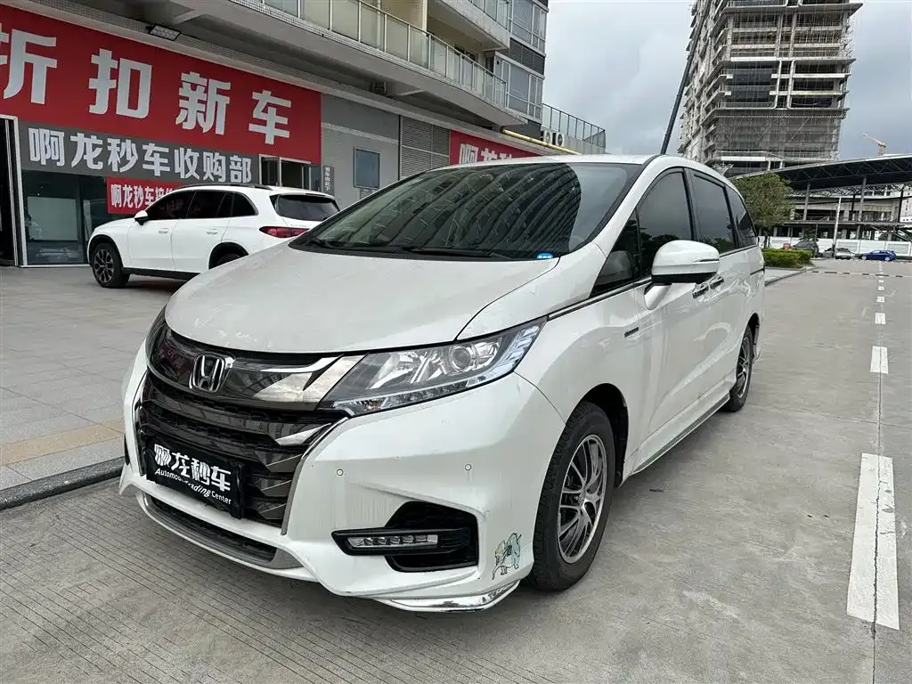 Honda Odyssey — фото 1