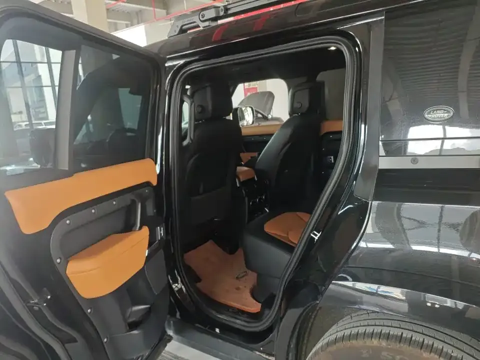 Land Rover Defender — фото 9
