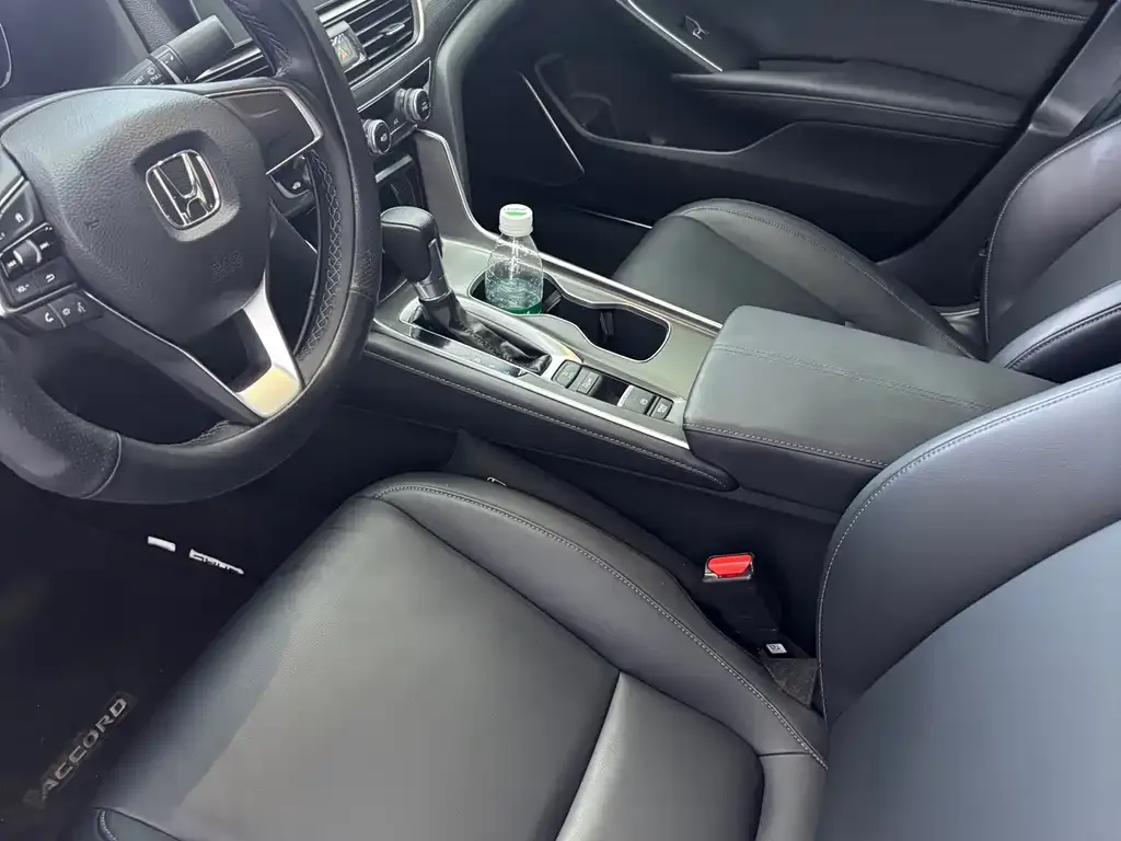 Honda Accord — фото 5