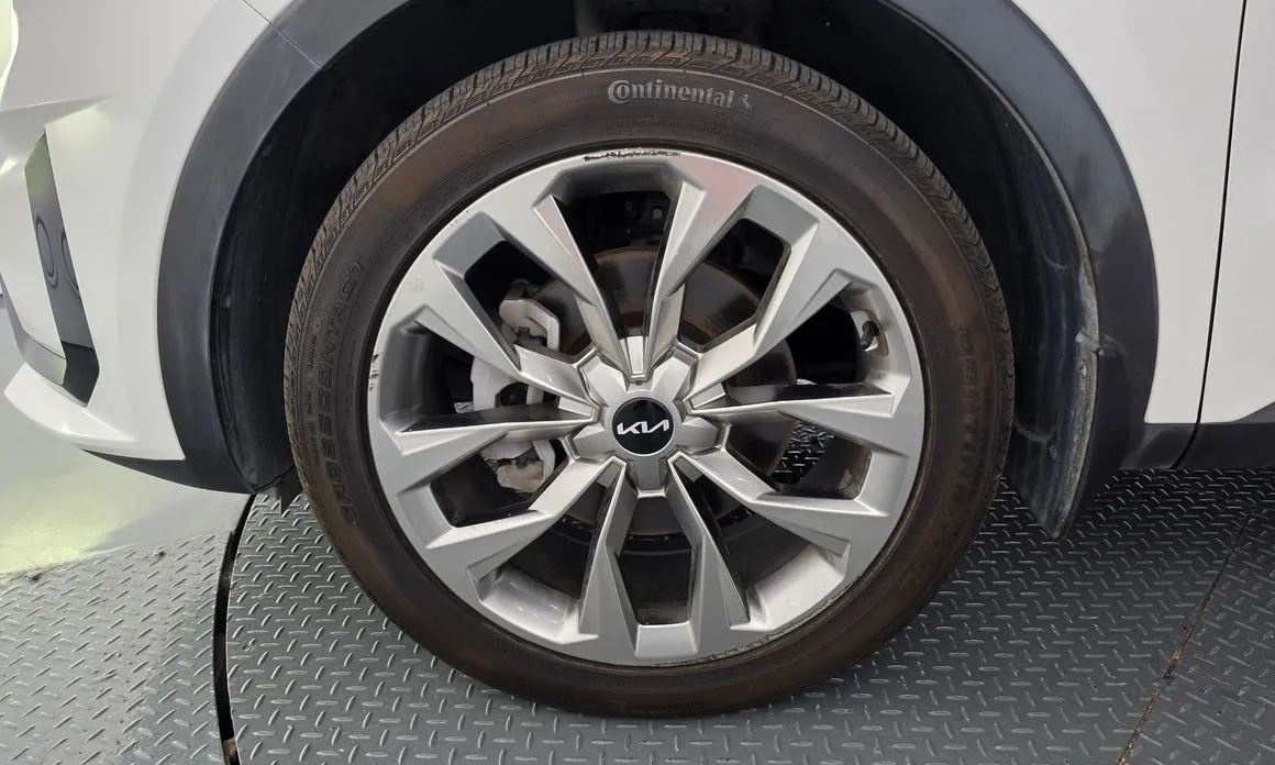 Kia Sorento — фото 8