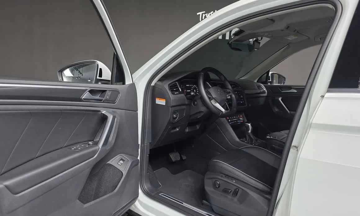 Volkswagen Tiguan — фото 7