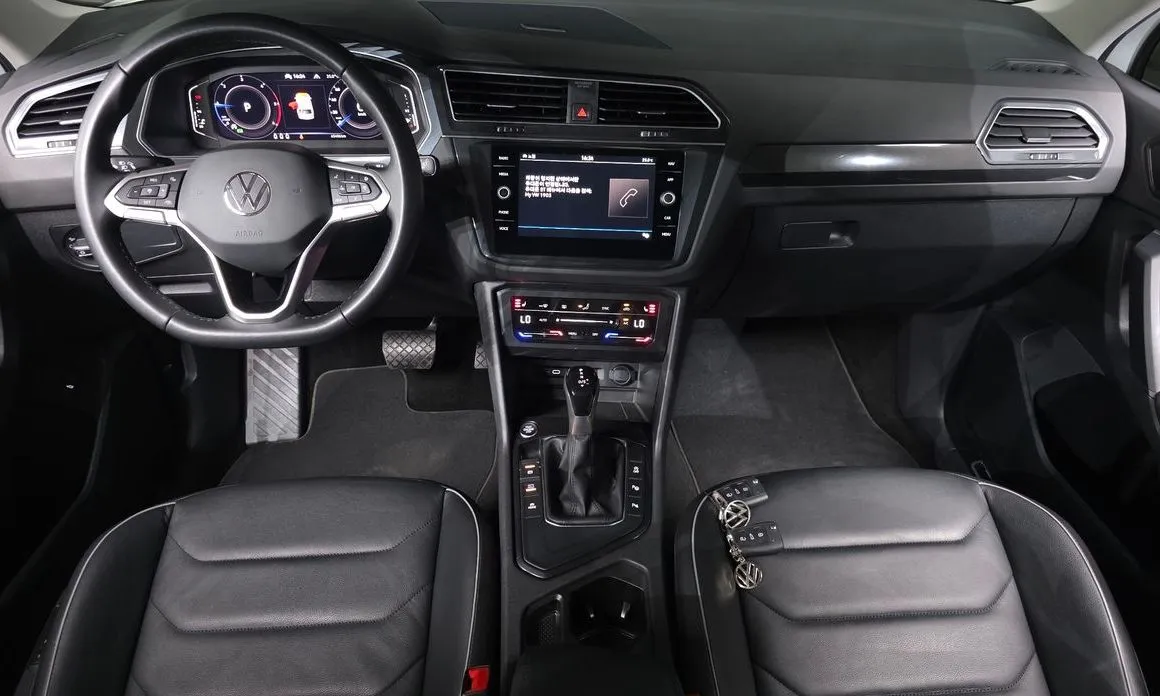 Volkswagen Tiguan — фото 4