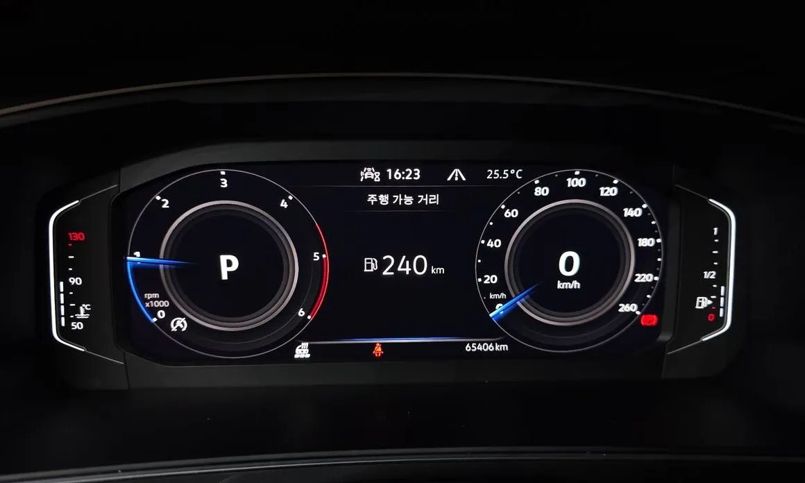 Volkswagen Tiguan — фото 6