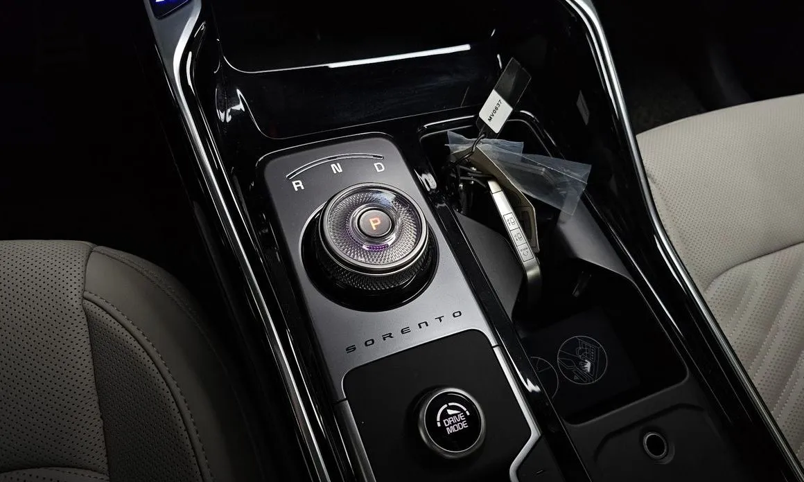 Kia Sorento — фото 9