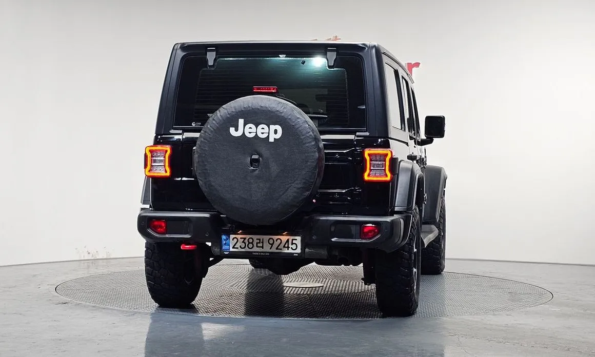 Jeep Wrangler — фото 3