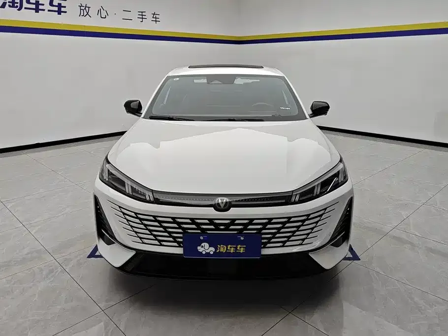 Changan Eado — фото 5
