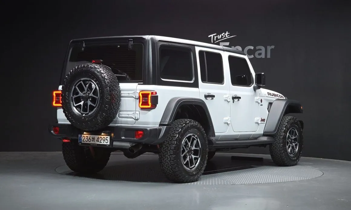 Jeep Wrangler — фото 9
