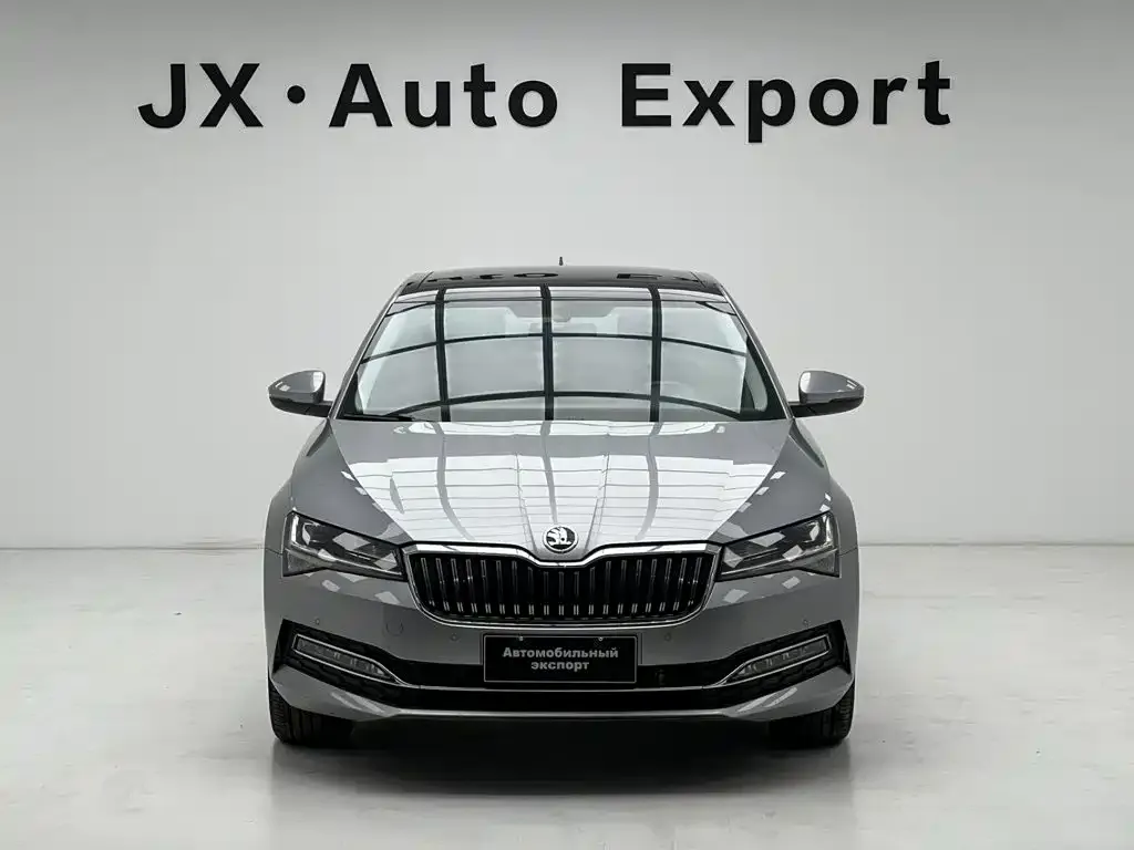 Skoda Superb — фото 7