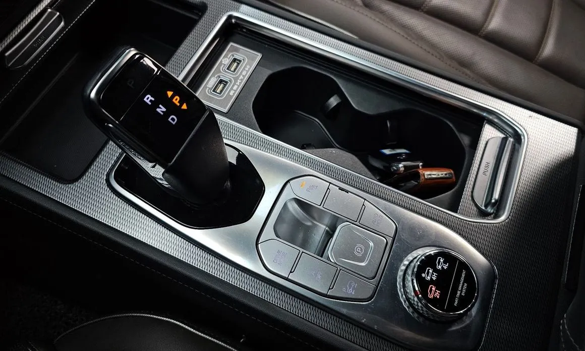 KG Mobility (Ssangyong) Rexton — фото 7