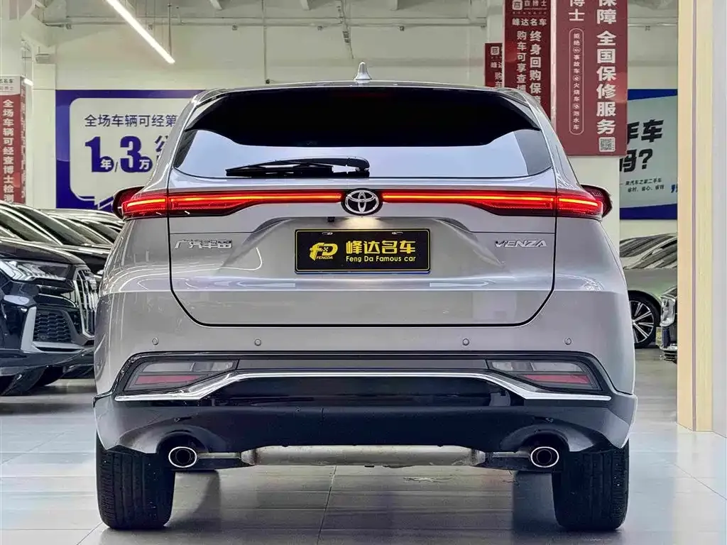 Toyota Venza — фото 5