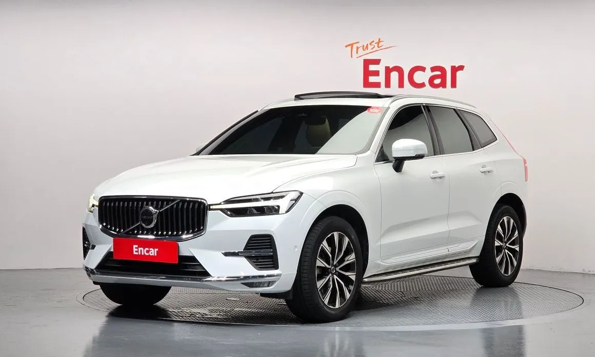 Volvo XC60 — фото 1