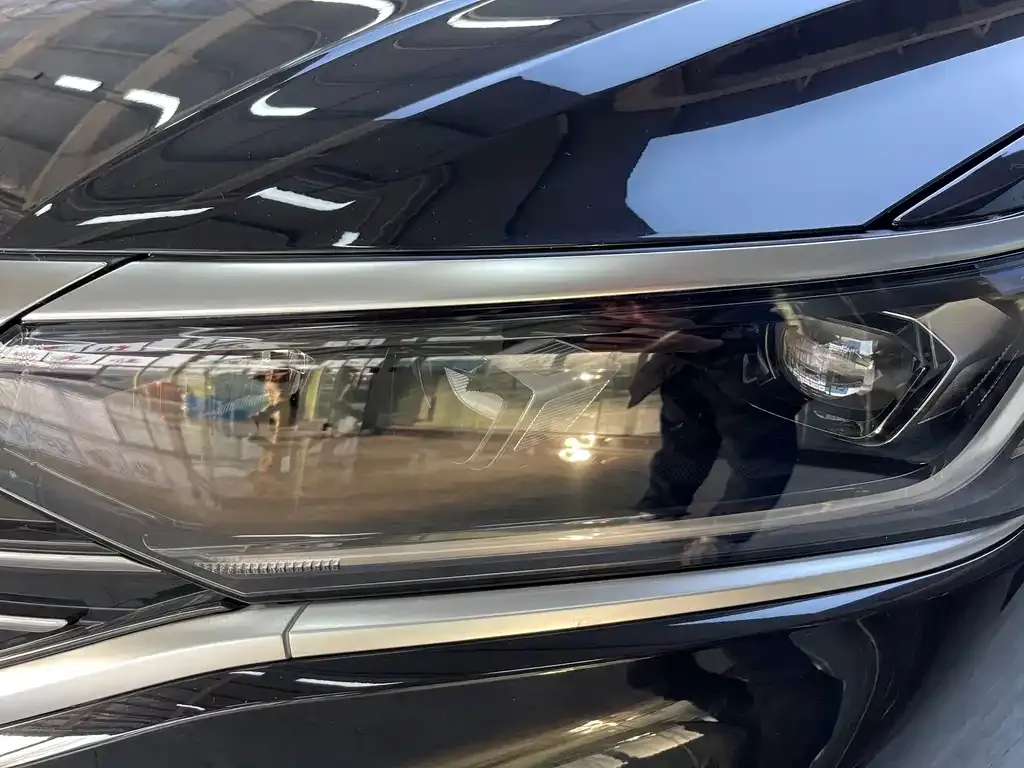 Volkswagen 帕萨特插电混动 — фото 6