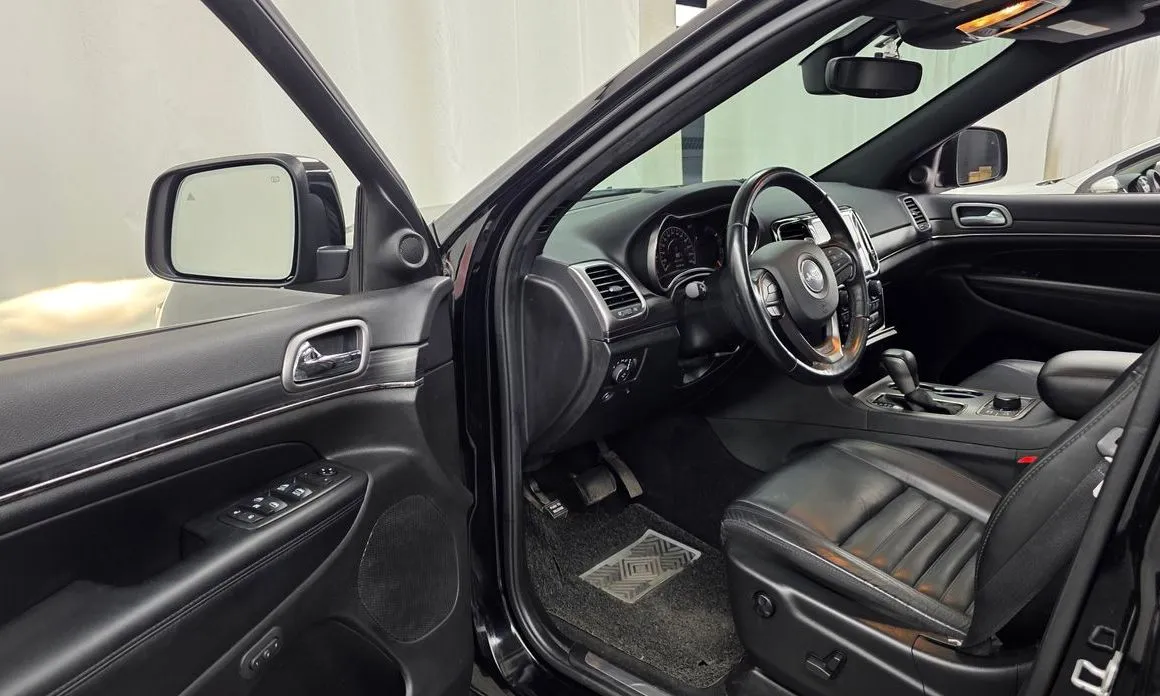 Jeep Cherokee — фото 4
