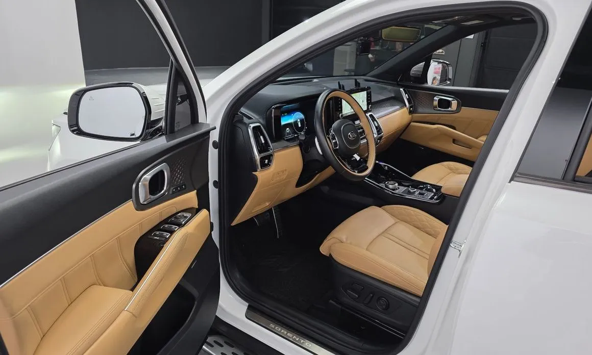 Kia Sorento — фото 9