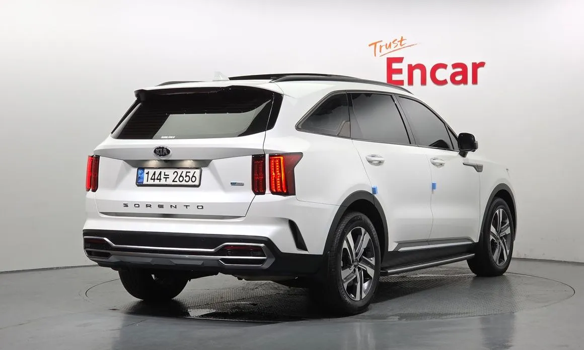 Kia Sorento — фото 5