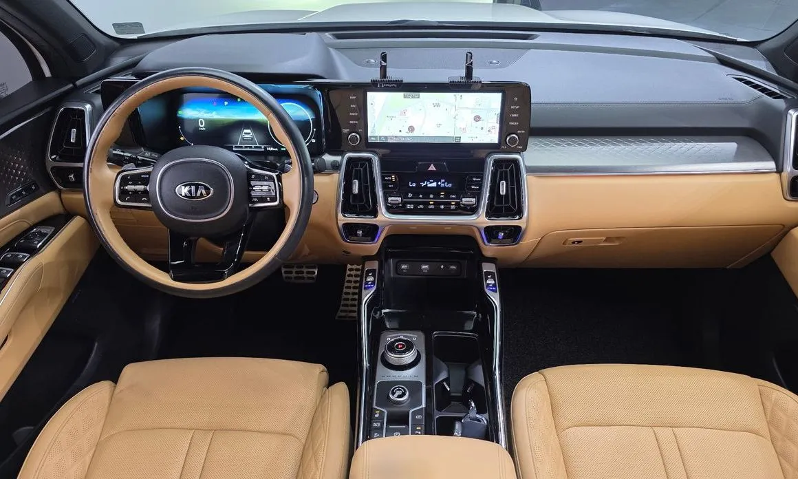 Kia Sorento — фото 6