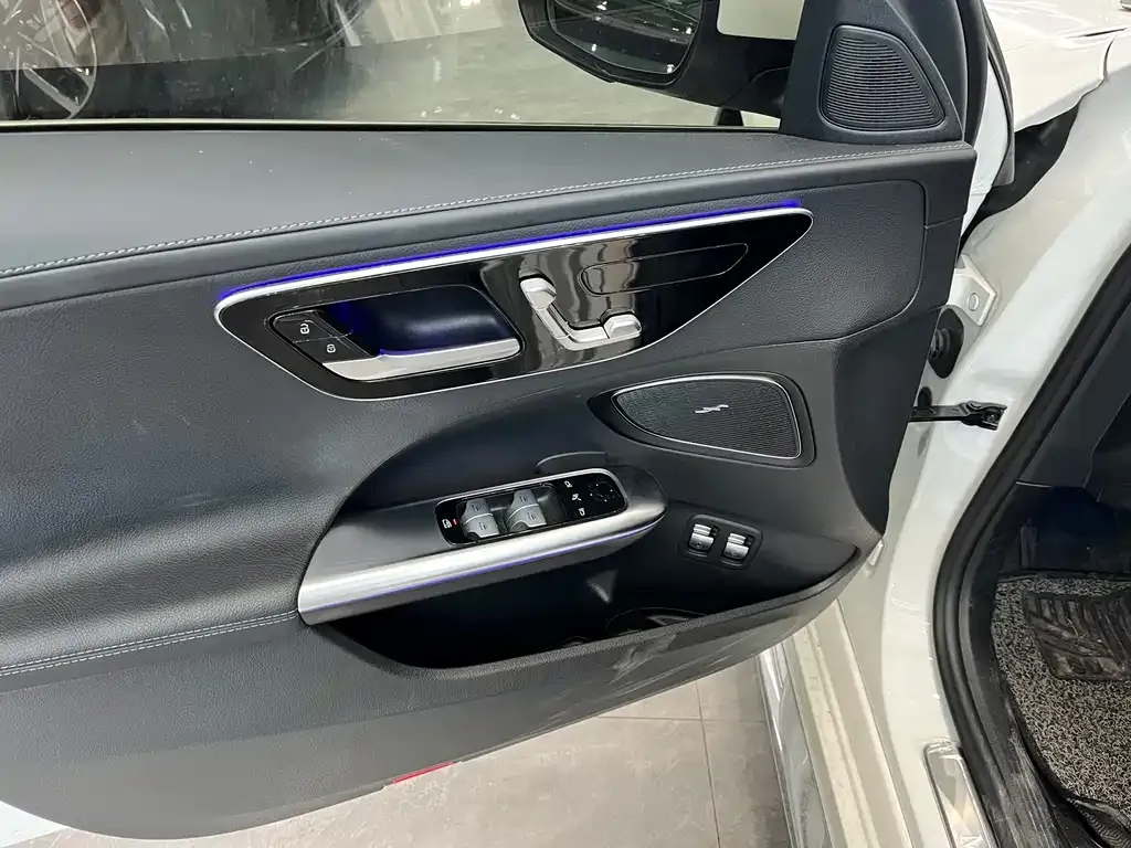 Mercedes-Benz C-Class New Energy — фото 6