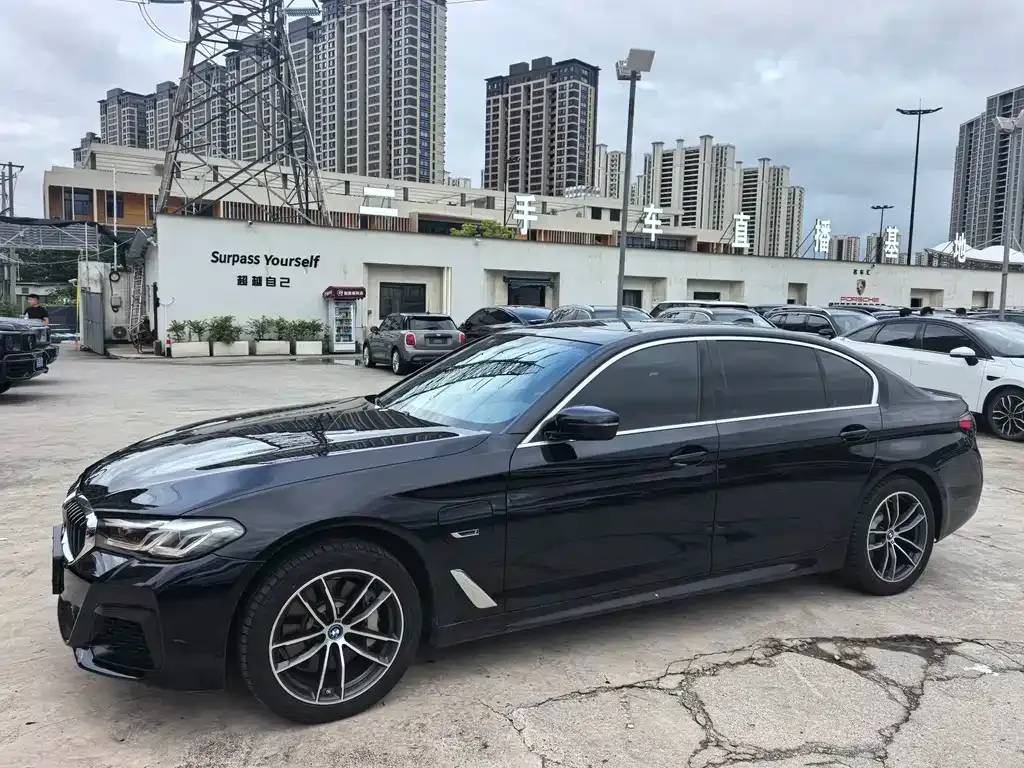BMW 5 Series New Energy — фото 8