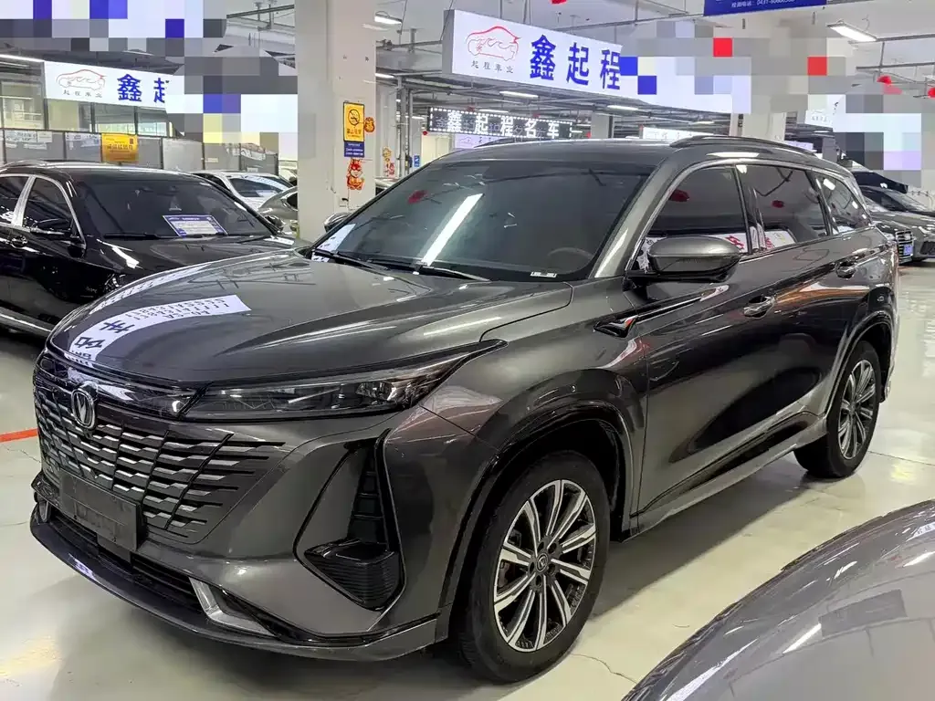 Changan CS75PLUS — фото 1