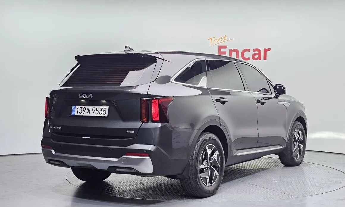 Kia Sorento — фото 5