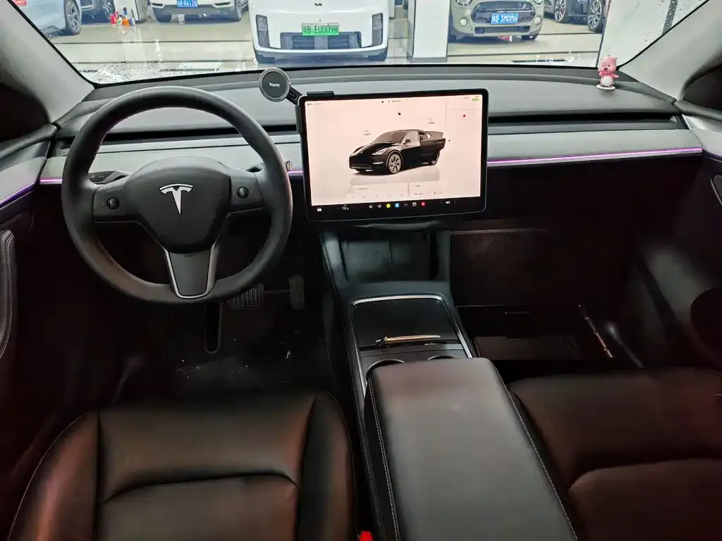 Tesla Model Y — фото 2